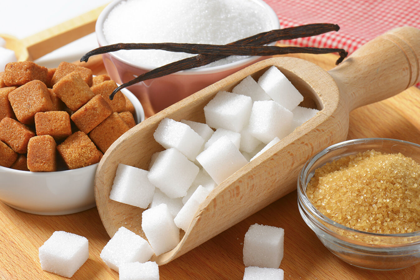 Как делают сахар из свеклы на заводе и можно ли получить его в домашних условиях самостоятельно